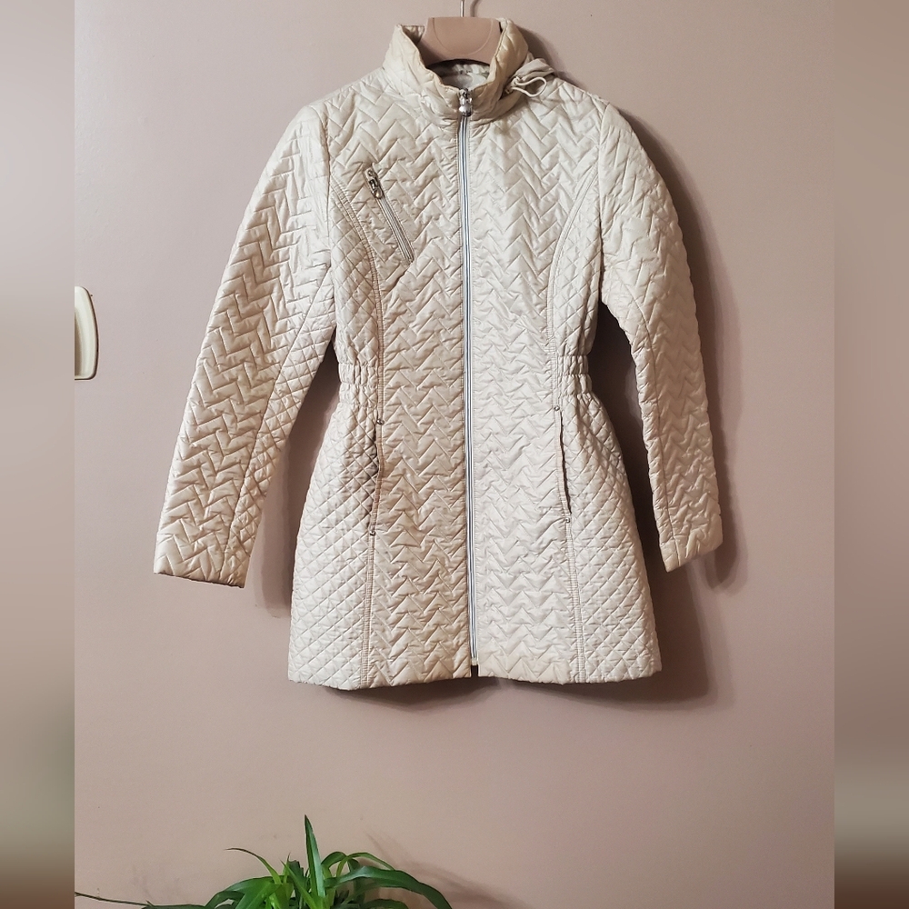 Laundry Puffer - image 1